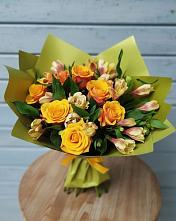 Букет цветов из:  Альстромерии и Розы в Вольное