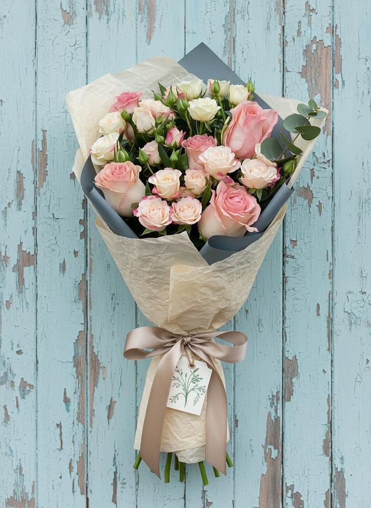 Букет цветов из: Розы в Вольное