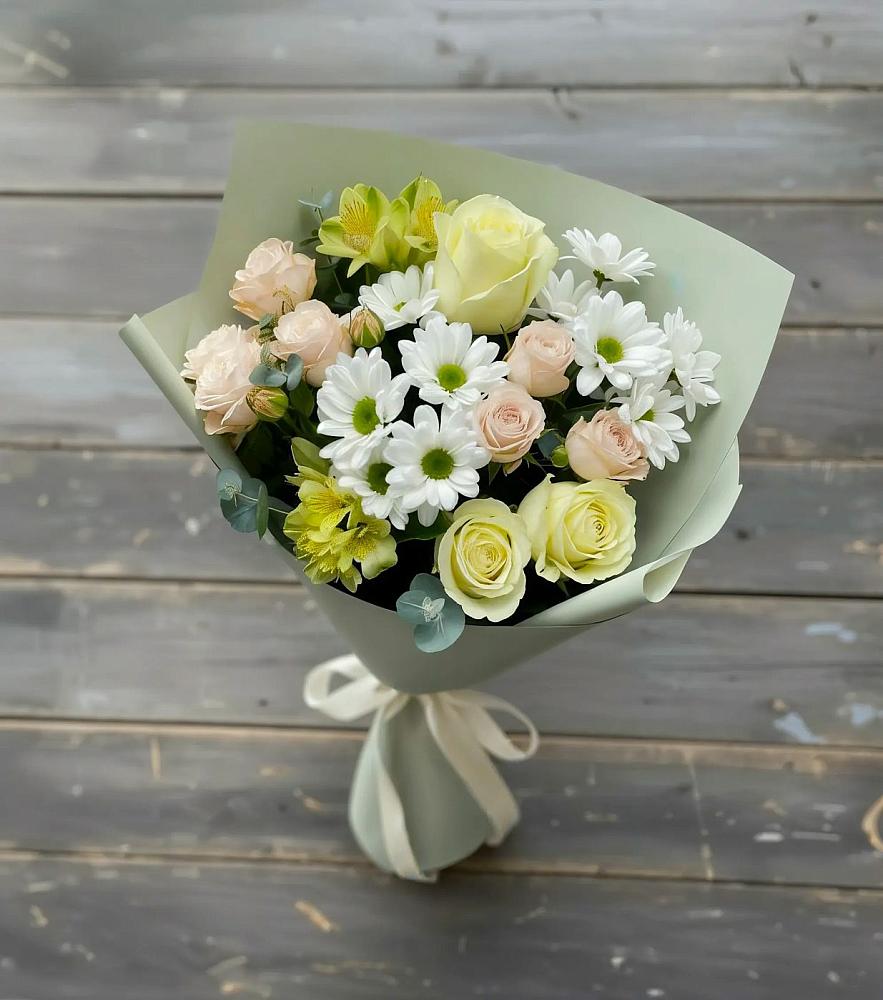 Букет цветов из: Альстромерии, Розы и Хризантемы в Вольное