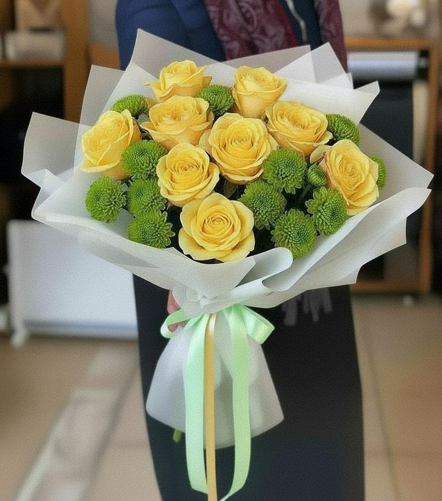 Букет цветов из: Хризантемы и Розы в Вольное