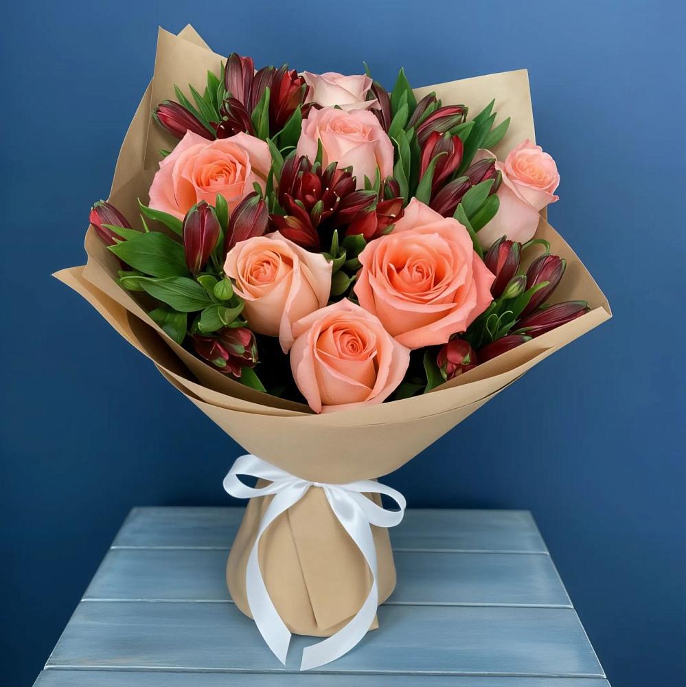 Букет цветов из: Розы и Альстромерии в Вольное