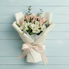 Букет цветов из:  Альстромерии в Вольное