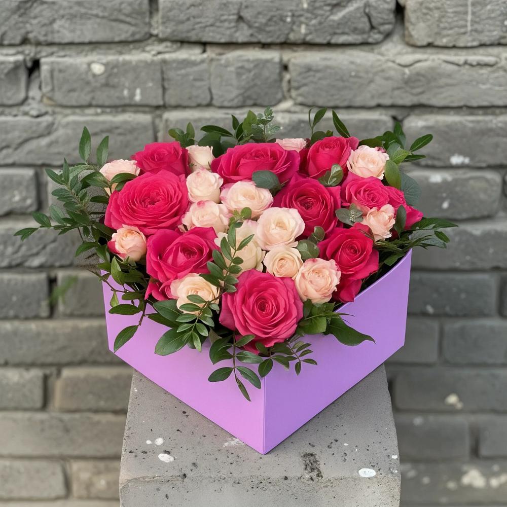 Цветочная композиция из Розы в коробке в Вольное