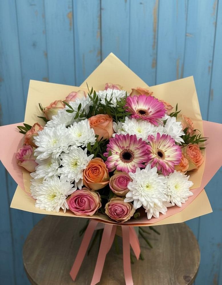 Букет цветов из: Розы, Герберы и Хризантемы в Вольное