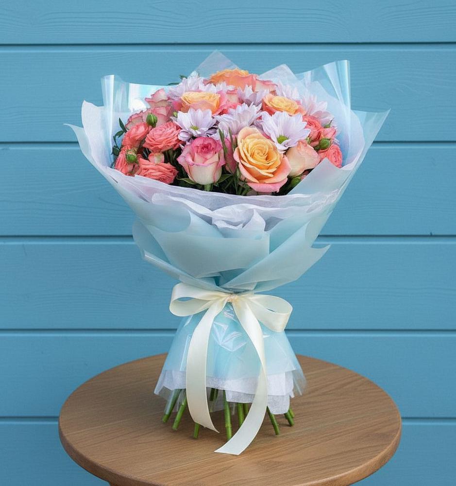 Букет цветов из: Хризантемы и Розы в Вольное