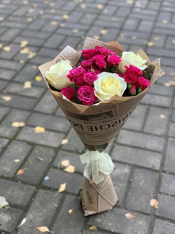 Букет цветов из: Розы в Вольное